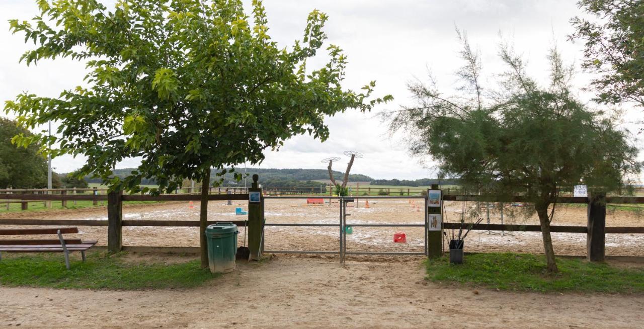 La Ferme Des Nonains Lägenhet Montjavoult Exteriör bild